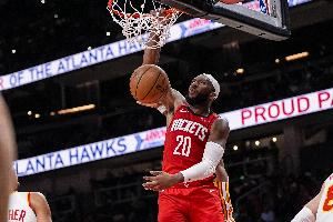 你的表演时间!奥科吉第3节抢断&反击&暴扣&三分 拿9分2板2断